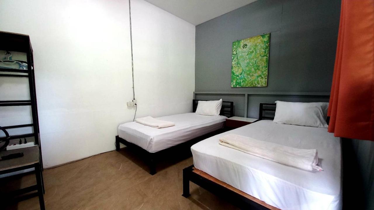 White Jail At Koh Tao Hostel Екстериор снимка