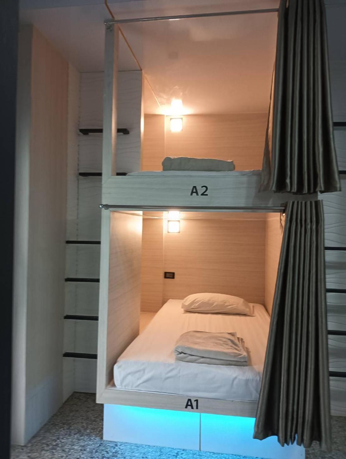 White Jail At Koh Tao Hostel Екстериор снимка