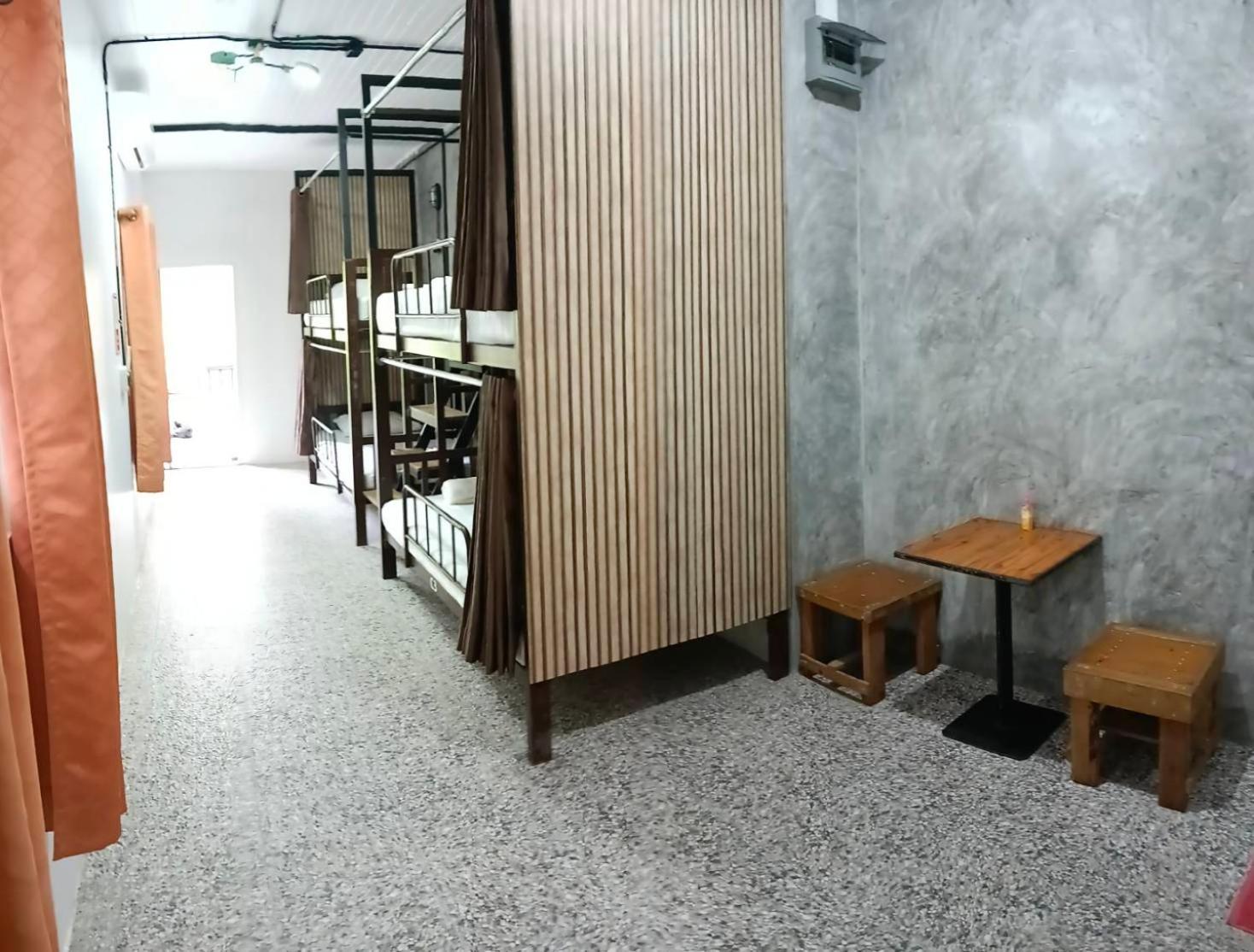 White Jail At Koh Tao Hostel Екстериор снимка