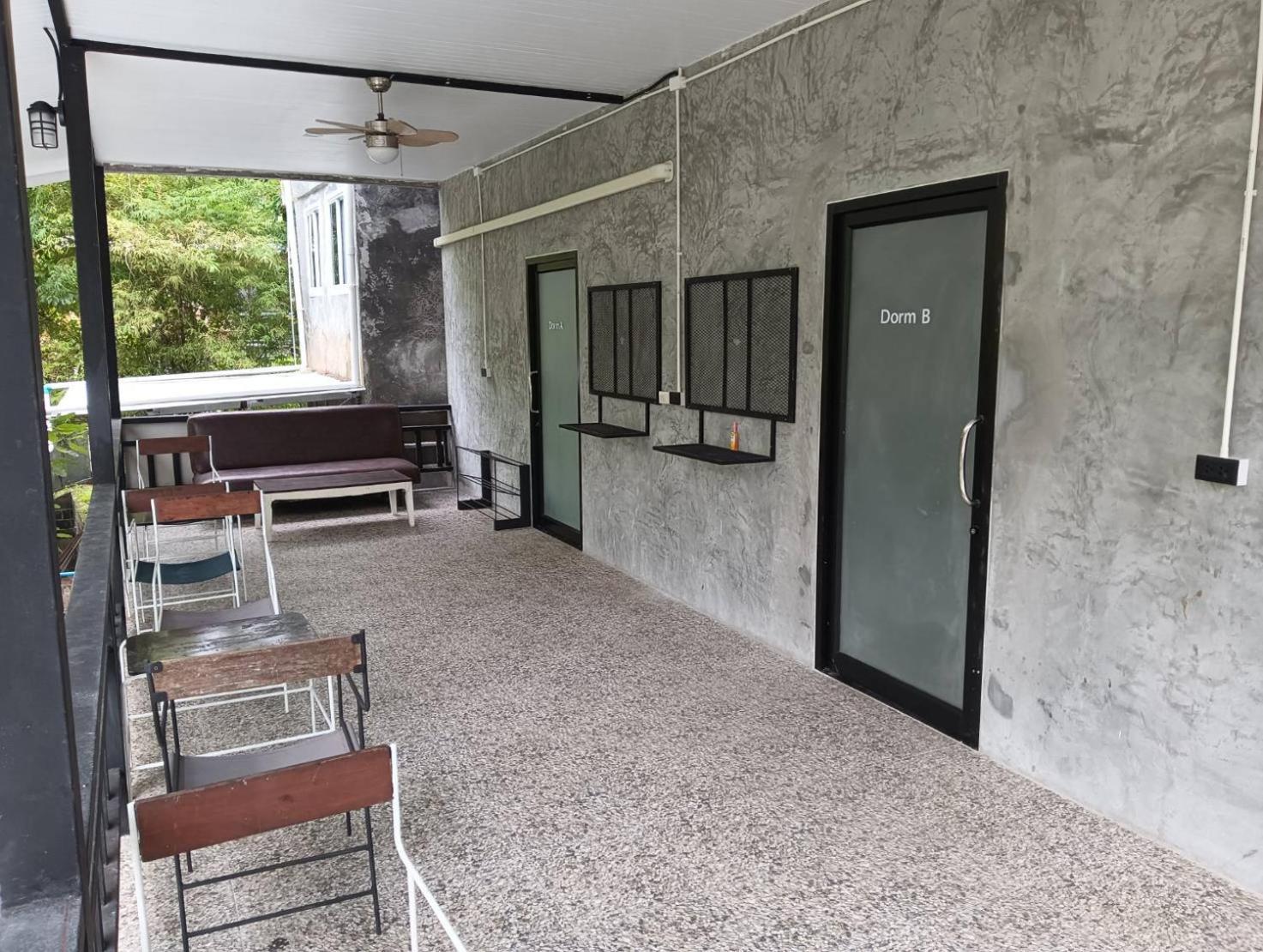 White Jail At Koh Tao Hostel Екстериор снимка