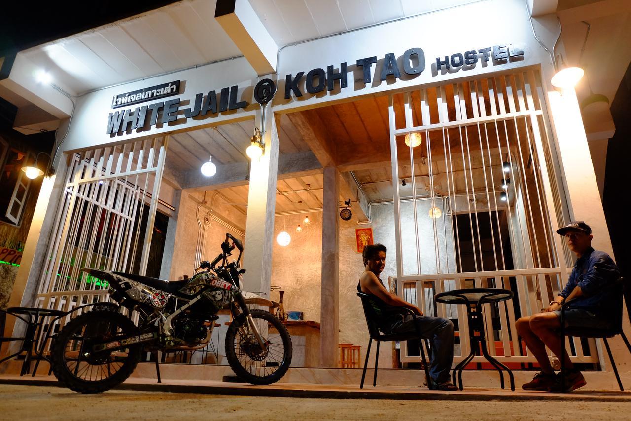 White Jail At Koh Tao Hostel Екстериор снимка